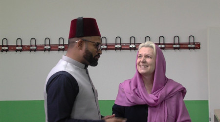 Silke Kurz besucht Ahmadiyya-Gemeinde (Quelle: BWeins)